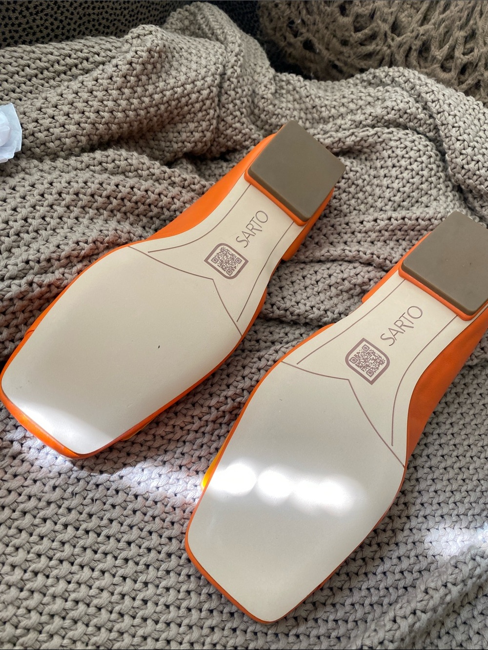 Franco Sarto Tracy orange leather flats 8.5 NEW - Picture 2 of 3